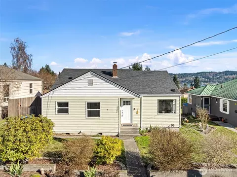 1332 Nipsic Ave, Bremerton, WA 98310