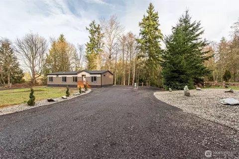 211 S Barr Rd, Port Angeles, WA 98362