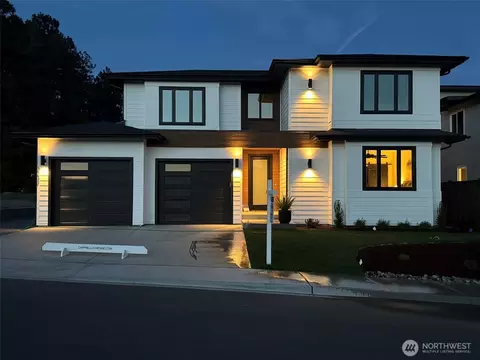 3233 NW Brianna Ave, East Wenatchee, WA 98802