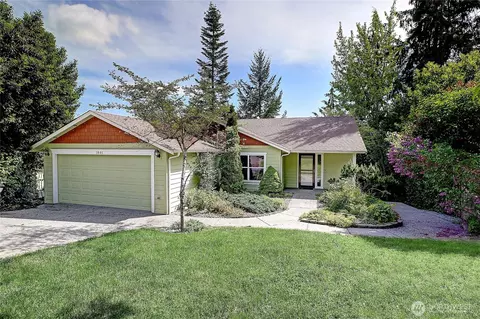 1881 Lake Dr, Camano Island, WA 98282