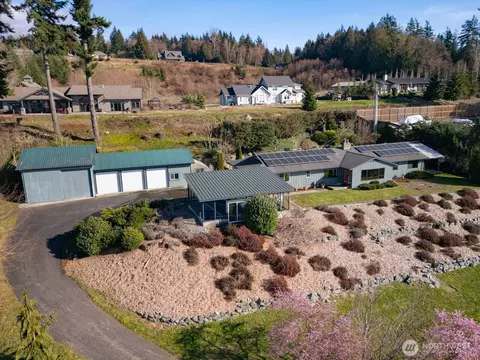 16021 Colony Rd, Bow, WA 98232