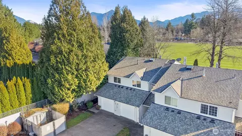 315 E Park St #A20, North Bend, WA 98045