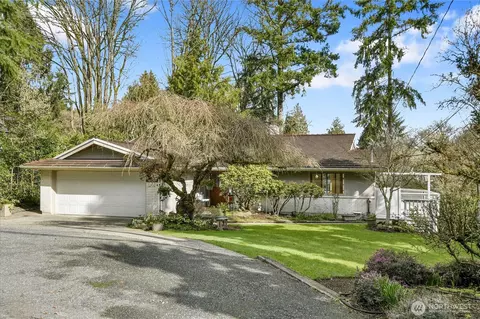 18722 56th Ave NE, Kenmore, WA 98028