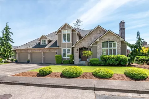 2512 Peters Dr, Longview, WA 98632