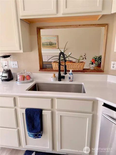 Kitchen - 308 Callendar St NW, Orting, WA 98360 photo 1 of 2