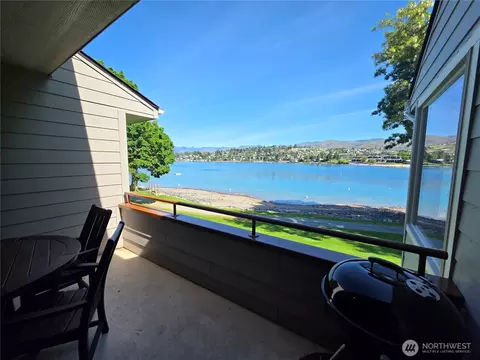 1 Beach 585-f, Manson, WA 98831