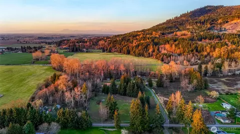 3772 E Hoff Rd, Everson, WA 98247