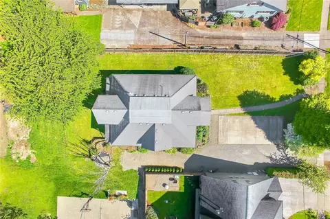 View/Area - 414 Sumner Ave, Sumner, WA 98390 photo 1 of 4