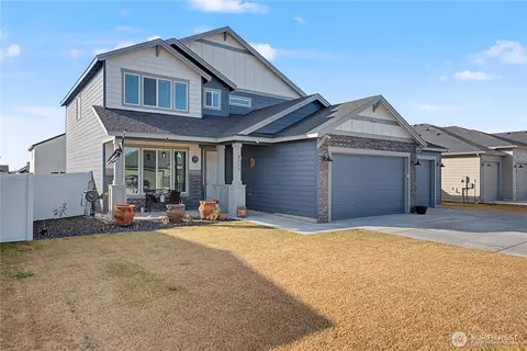 4717 W Thrush St, Moses Lake, WA 98837