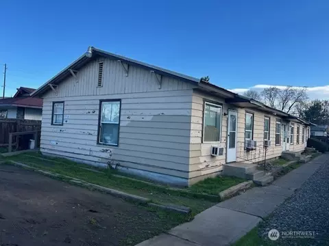 705 N 1st St, Yakima, WA 98901