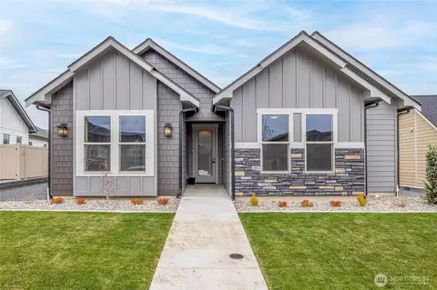 914 Racine Springs Dr, Wenatchee, WA 98801