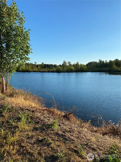 243 12 Collins Rd, Toledo, WA 98591