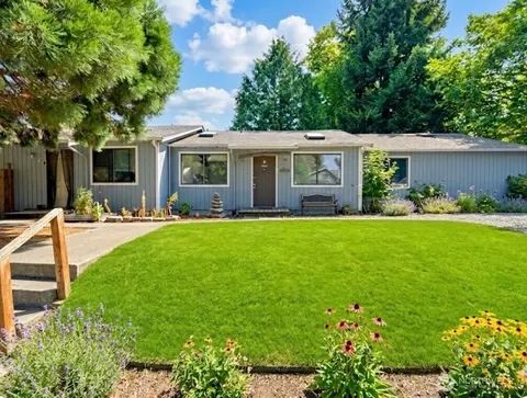 201 E 36th St, Tacoma, WA 98404