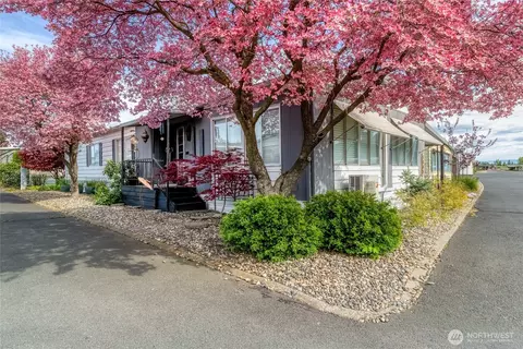 1305 Gloria Ln, Walla Walla, WA 99362