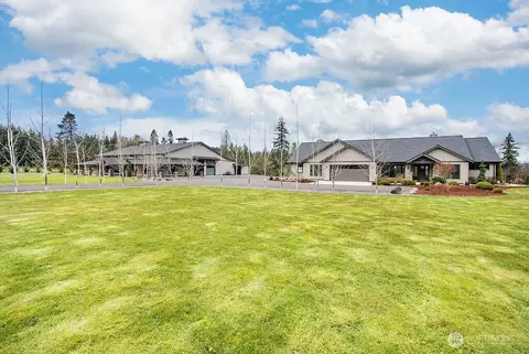 302 Waters Rd, Castle Rock, WA 98611