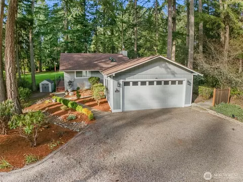 11001 Pioneer Dr, Anderson Island, WA 98303