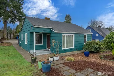 7315 S 115th St, Seattle, WA 98178