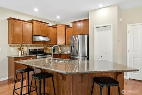 Kitchen - 3301 176th Pl SE, Bothell, WA 98012 photo 2 of 3