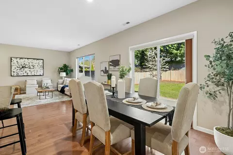 Dining - 3301 176th Pl SE, Bothell, WA 98012 photo 3 of 3
