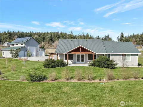 177 S Sunrise Blvd, Camano Island, WA 98282