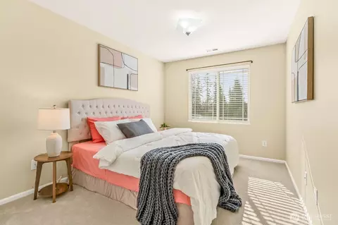 Bedroom - 3933 178th Pl SE, Bothell, WA 98012 photo 3 of 3