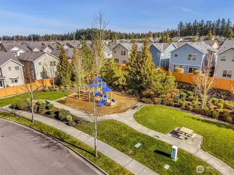 View/Area - 3933 178th Pl SE, Bothell, WA 98012 photo 5 of 7