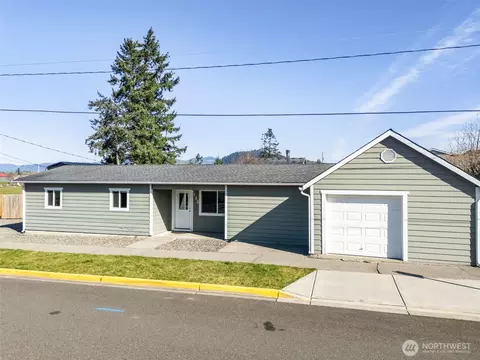 122 N C St, Buckley, WA 98321