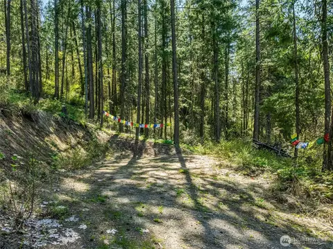 8325 Taber Rd, Cashmere, WA 98815
