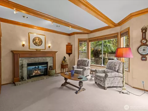 Living - 19607 110th Pl NE, Bothell, WA 98011 photo 2 of 5