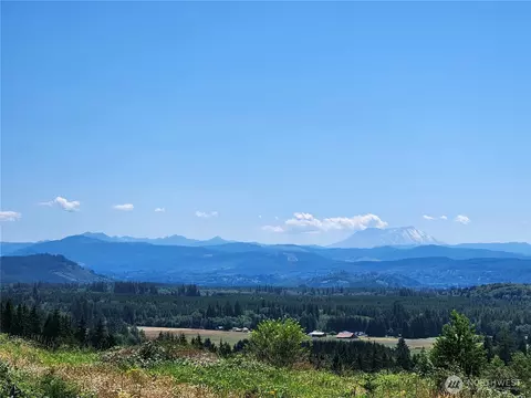177 Starlight Dr, Onalaska, WA 98533