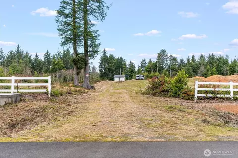 14 Chauncey Ln W, Pacific Beach, WA 98571