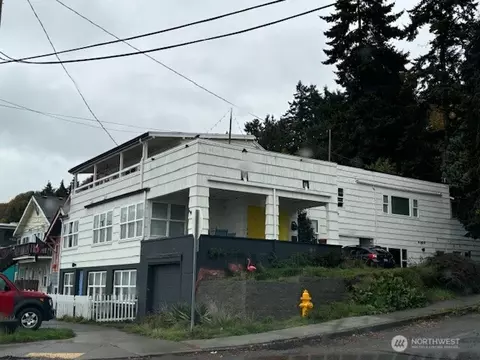 2142 Alki Ave SW, Seattle, WA 98116