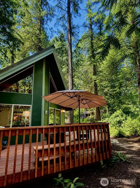 639 E Pitcairn Pl, Shelton, WA 98584