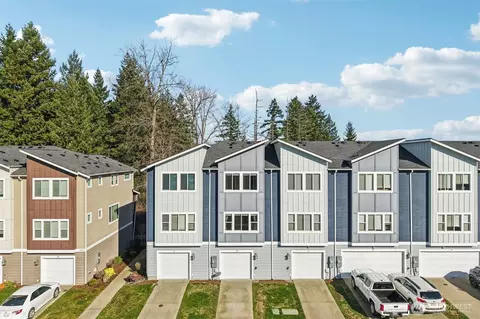17411 118th Avenue Ct E #B, Puyallup, WA 98374