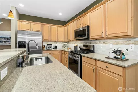 Kitchen - 16116 35th Park SE, Bothell, WA 98012 photo 3 of 6
