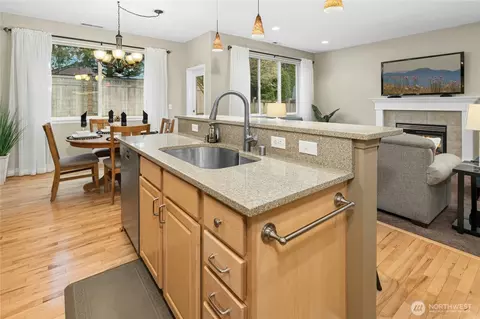 Kitchen - 16116 35th Park SE, Bothell, WA 98012 photo 6 of 6