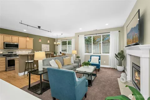 Living - 16116 35th Park SE, Bothell, WA 98012 photo 2 of 4