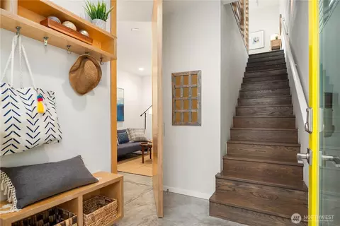 1623 14th Ave #E, Seattle, WA 98122