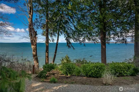 6955 Birch Bay Dr, Blaine, WA 98230