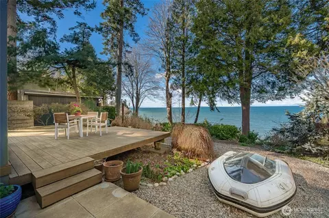 6955 Birch Bay Dr, Blaine, WA 98230