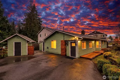 12432 27th Pl W #2, Everett, WA 98204