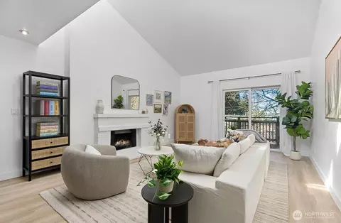 12303 SE 60th St #3A, Bellevue, WA 98006