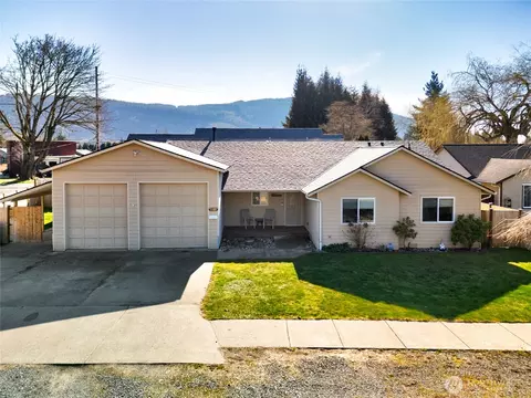 1105 Bennett St, Sedro Woolley, WA 98284