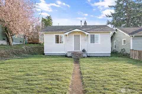 1508 Lakeway Dr, Bellingham, WA 98229