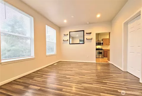 Living - 3418 Wetmore Ave, Everett, WA 98201 photo 2 of 3