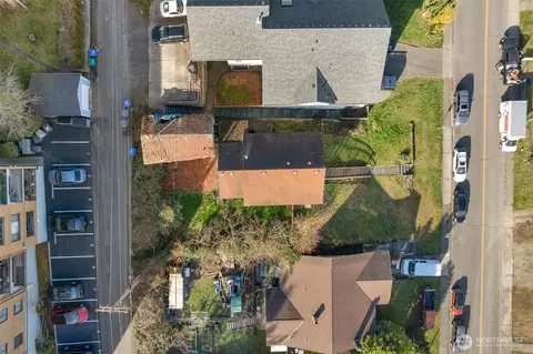 View/Area - 3418 Wetmore Ave, Everett, WA 98201 photo 3 of 4