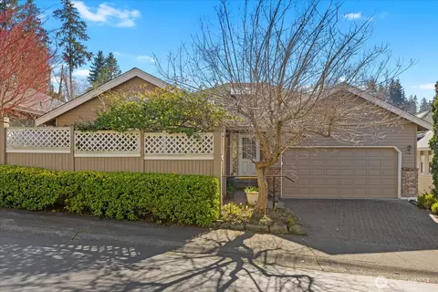 612 Elm Pl, Edmonds, WA 98020