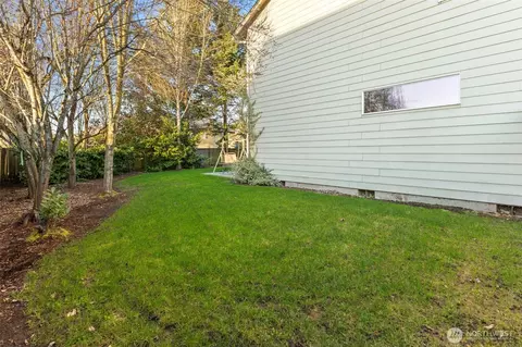 Exterior - 207 Williams Blvd NE, Orting, WA 98360 photo 5 of 11