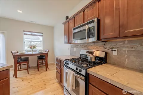 Kitchen - 14025 5th Pl W, Everett, WA 98208 photo 2 of 5