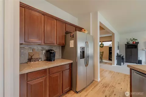 Kitchen - 14025 5th Pl W, Everett, WA 98208 photo 4 of 5